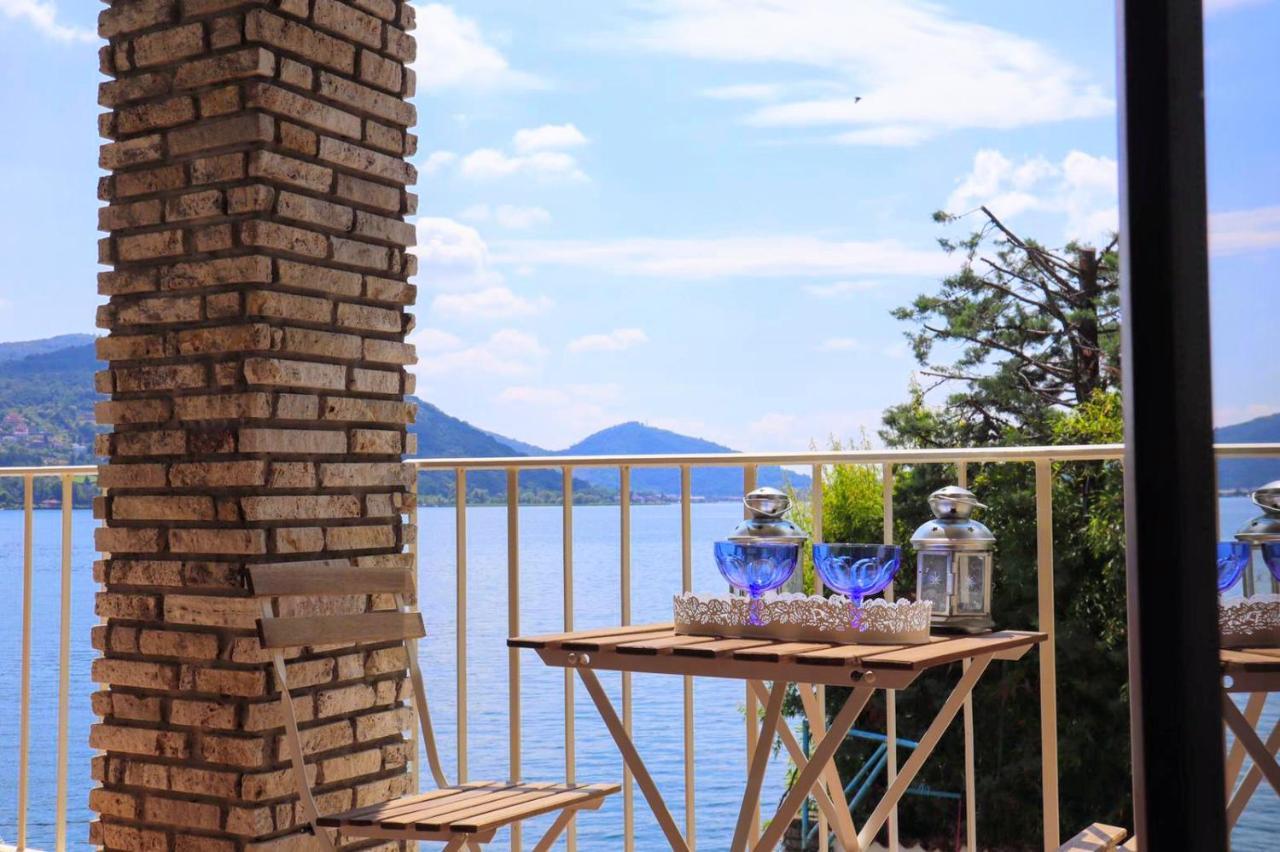La Finestra "Sul Lago" Predore Exterior photo