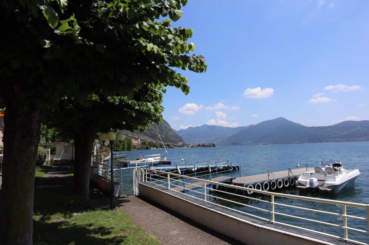 La Finestra "Sul Lago" Predore Exterior photo