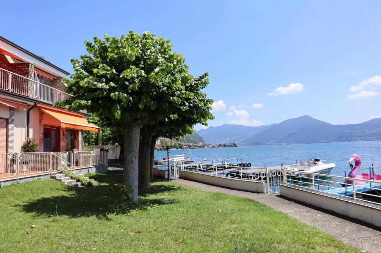 La Finestra "Sul Lago" Predore Exterior photo